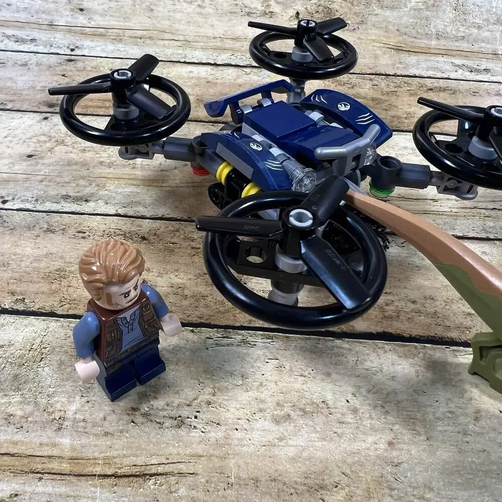 LEGO Jurassic World: Dilophosaurus on the Loose (75934) 100% COMPLETE